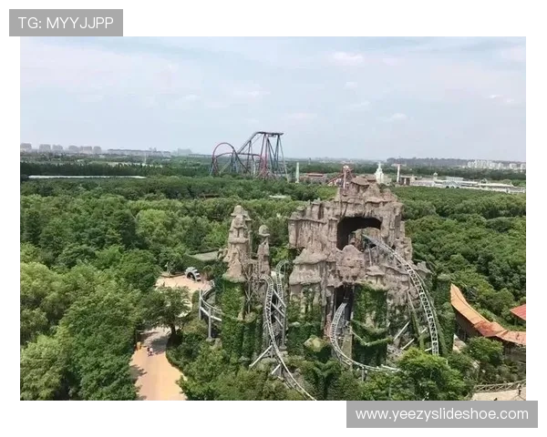 欢乐谷娱乐场带你体验极致刺激的主题游乐园之旅，享受家庭欢乐时光